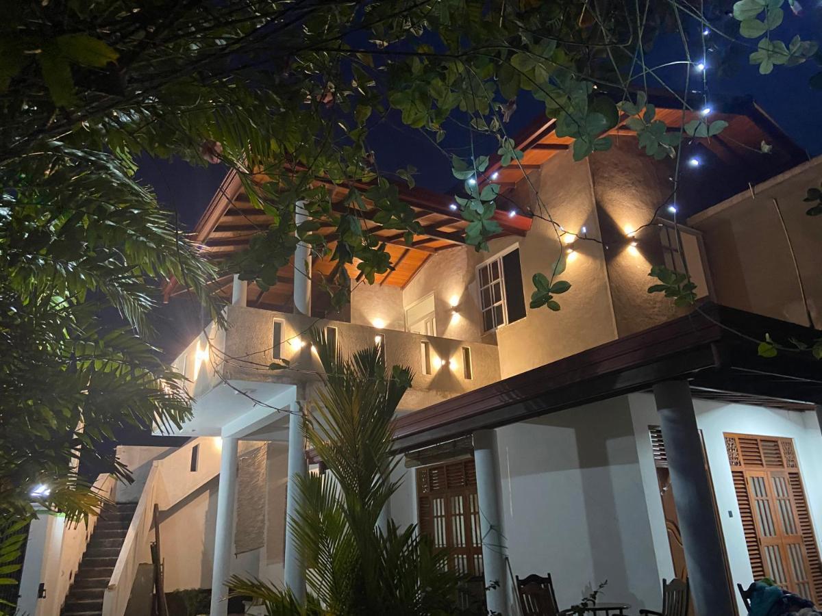 Mirissa Gold Rush Villa المظهر الخارجي الصورة