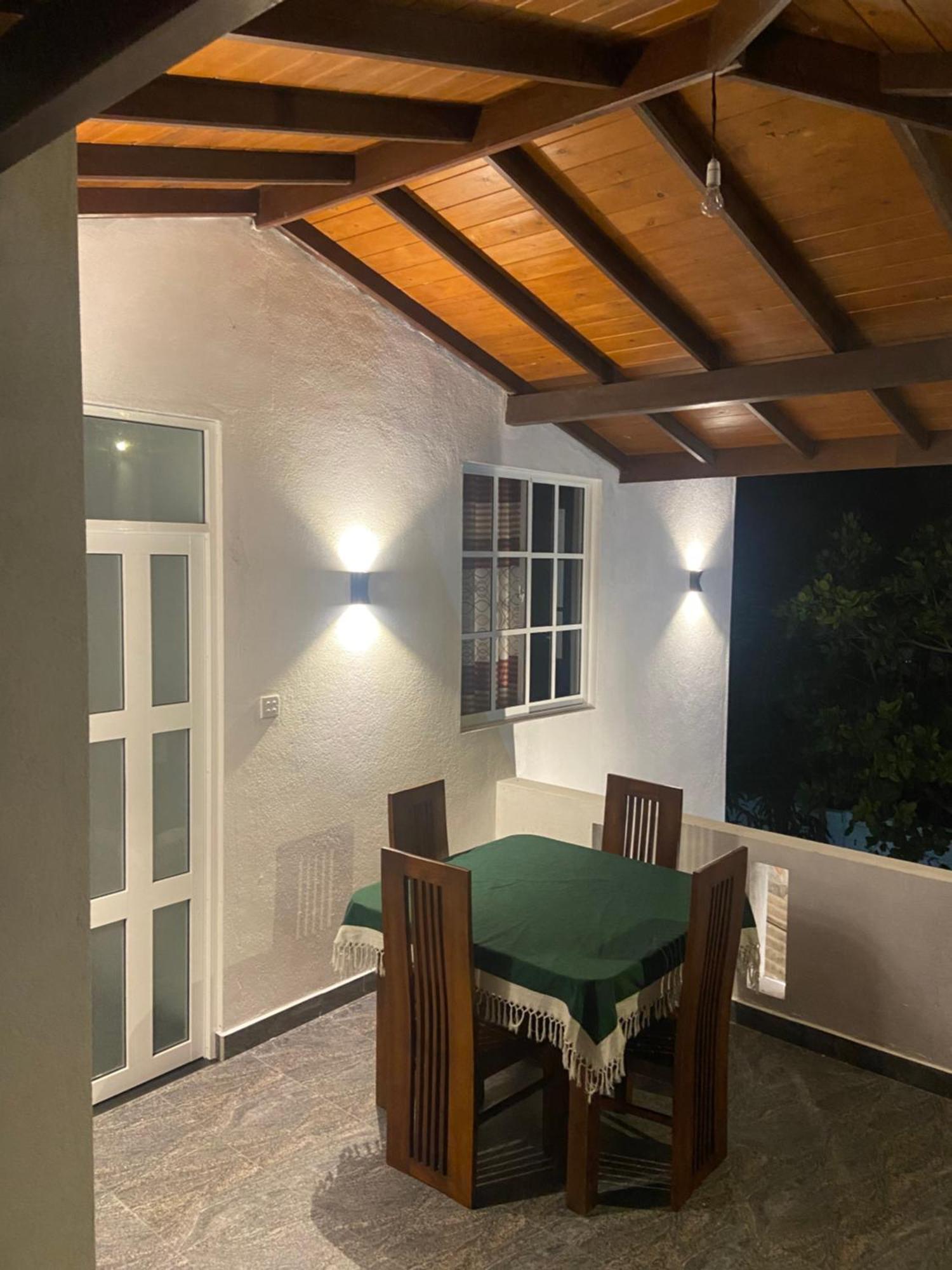 Mirissa Gold Rush Villa المظهر الخارجي الصورة